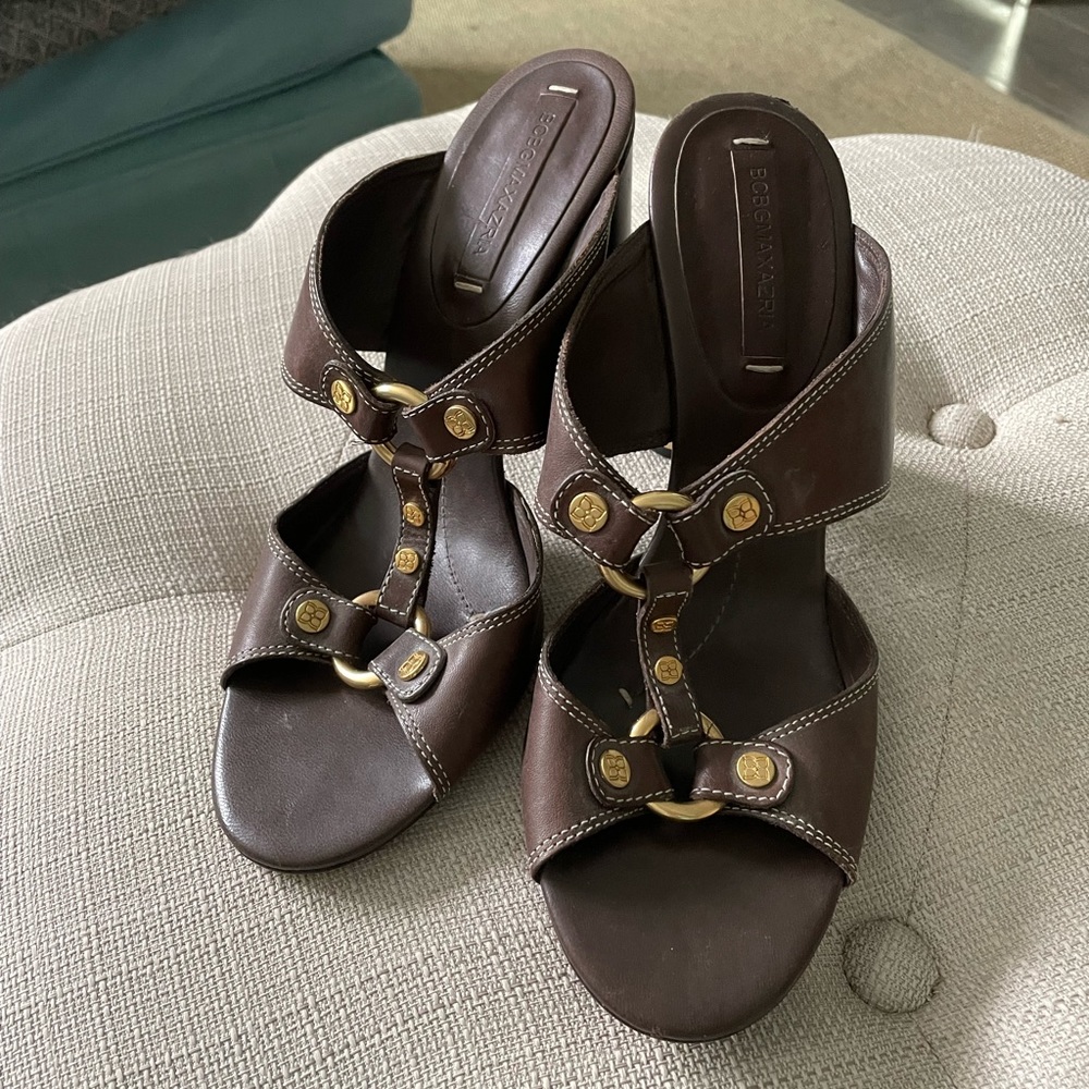 BCBG Max Azeria brown / gold high heals size 10